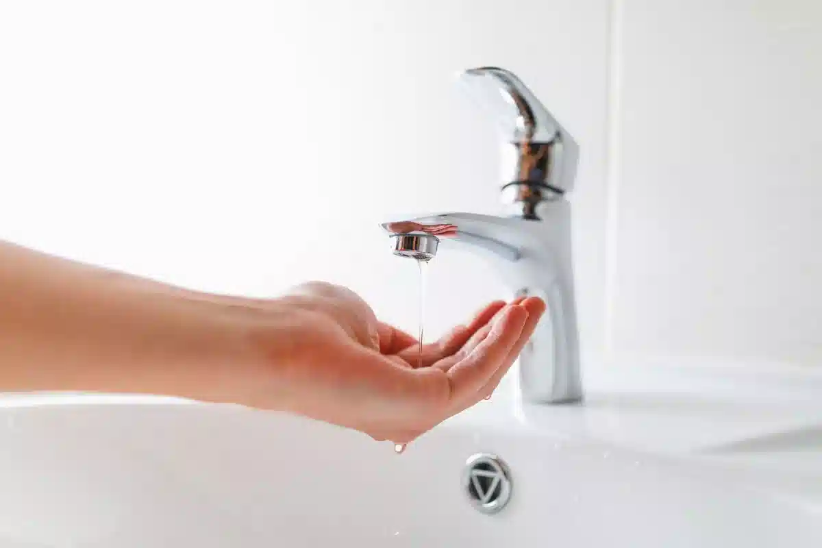 دلایل کم شدن فشار آب گرم پکیج